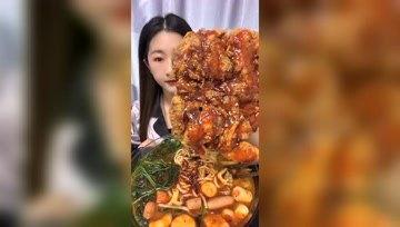 娛樂吃瓜醬冰島,吃瓜醬帶你揭秘冰島娛樂圈幕后故事