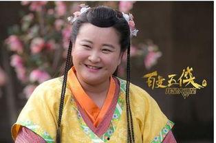 娛樂(lè)吃瓜醬賈玲,娛樂(lè)吃瓜界的“瓜王”，揭秘娛樂(lè)圈幕后故事