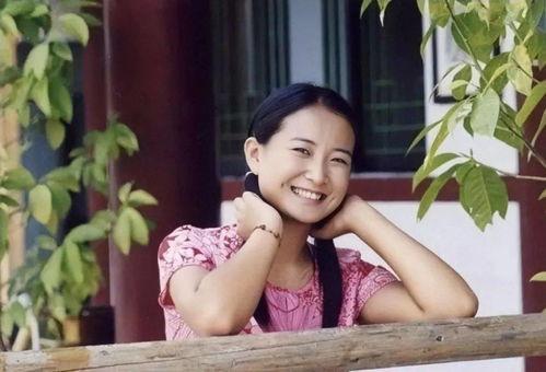 娛樂(lè)吃瓜醬賈玲,娛樂(lè)吃瓜界的“瓜王”，揭秘娛樂(lè)圈幕后故事