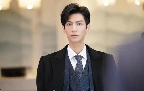 娛樂吃瓜羅云熙,從娛樂吃瓜到人氣飆升，他的蛻變之路