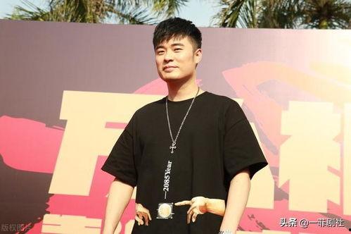 主角在娛樂圈現(xiàn)場吃瓜