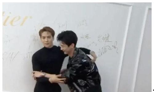 綜藝娛樂圈吃瓜爆料小說,揭秘幕后真相，吃瓜群眾狂歡盛宴